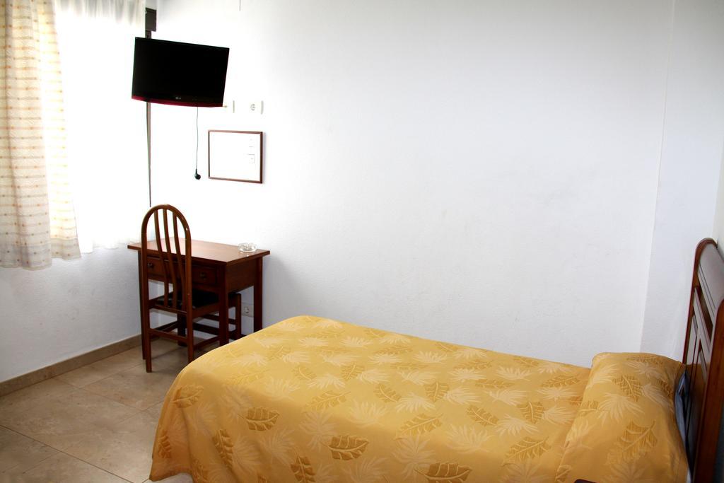 Hostal Restaurante La Masia Vila-real Bilik gambar