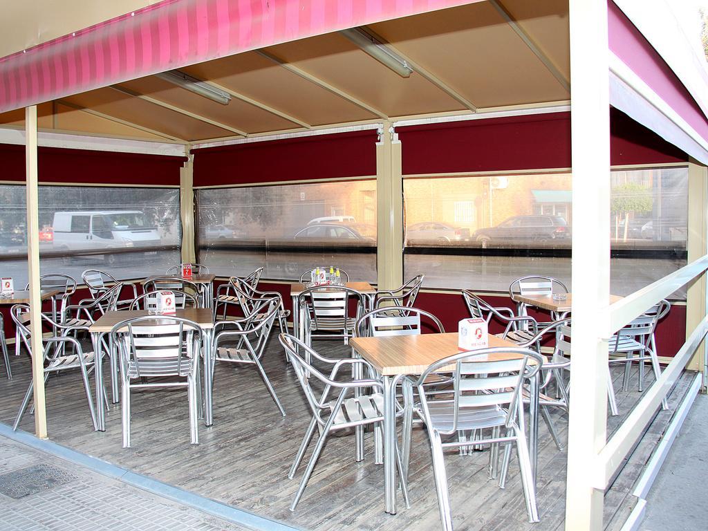 Hostal Restaurante La Masia Vila-real Luaran gambar