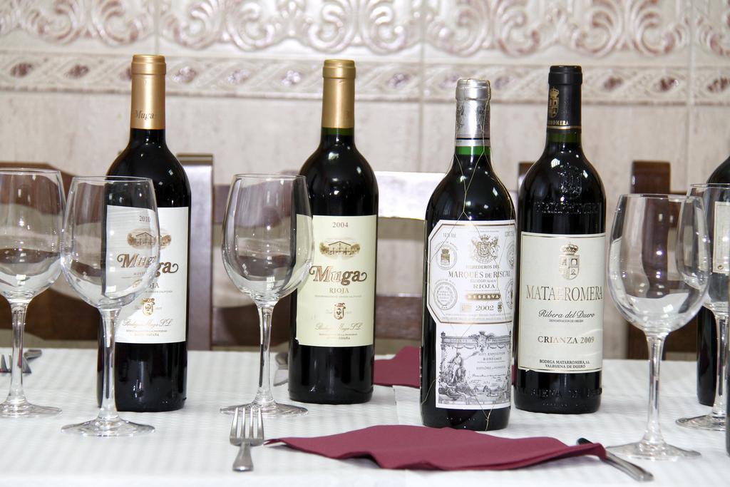 Hostal Restaurante La Masia Vila-real Luaran gambar