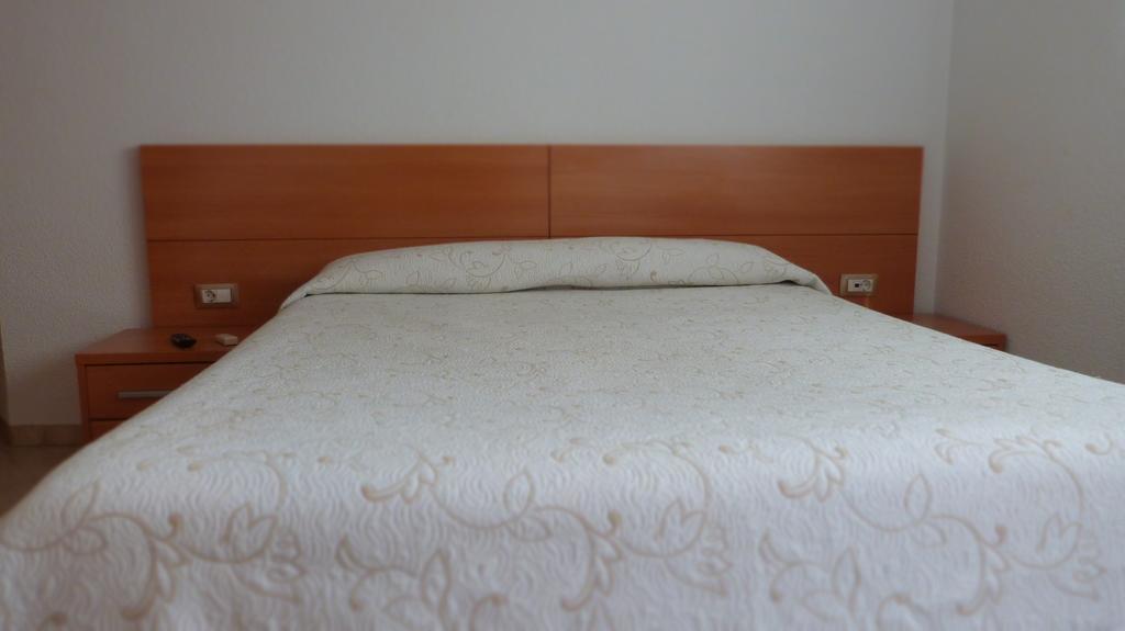 Hostal Restaurante La Masia Vila-real Luaran gambar